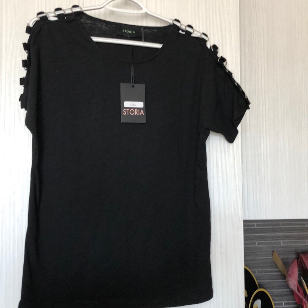 Back t short with detail slouchy fit